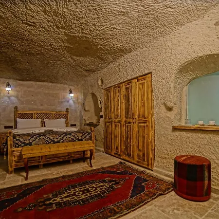 Zeus Cave غوريمِيه