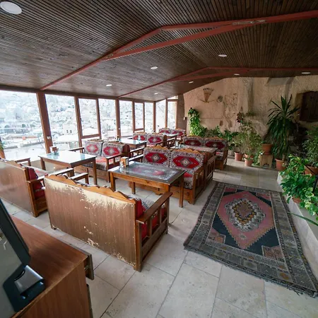 Zeus Cave ギョレメ