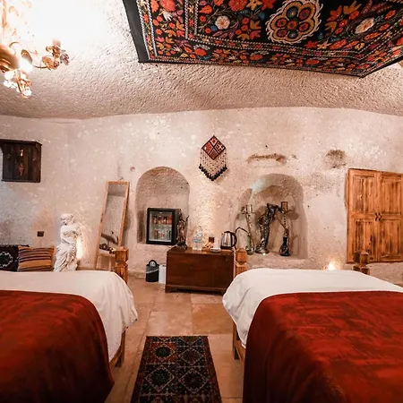 فندق مبيت وإفطار Zeus Cave 4*