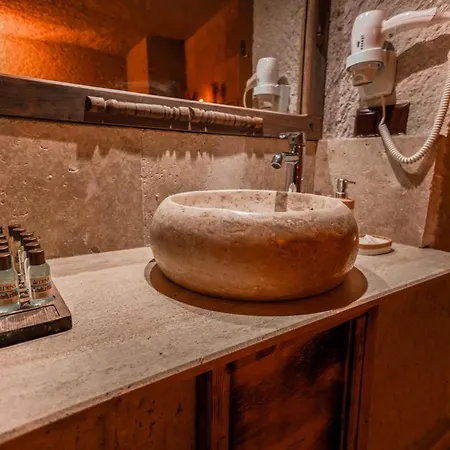 Zeus Cave فندق مبيت وإفطار