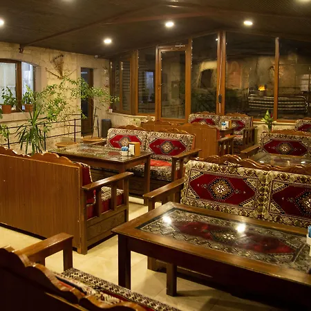 Zeus Cave ベッド・アンド・ブレックファスト ギョレメ