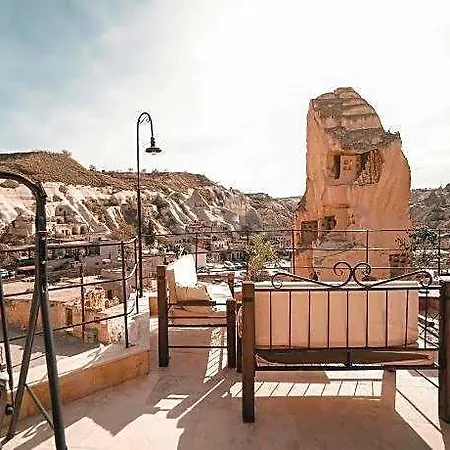 Zeus Cave Bed & Breakfast 4*